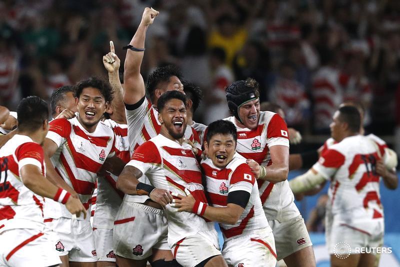 Reuters's tweet photo. The Brave Blossoms came from behind at Shizuoka Stadium to beat Ireland in the #RWC2019 https://t.co/2QJnFtgNVA  #JAPvIRE https://t.co/ZiKMly4u1v