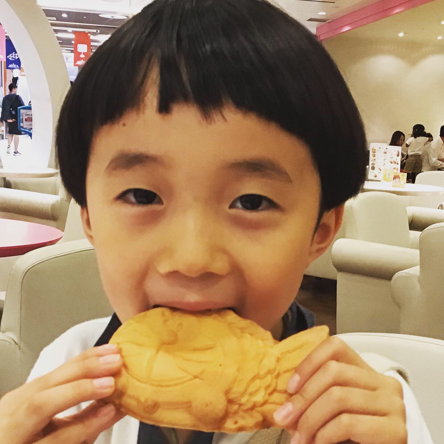 アラタップ 子供のグルメ 66 ドラえもん わくわく スカイパーク ドラえもんたいやき ふわふわで しっぽまでクリーム入ってる 孤独のグルメ 子供のグルメ ドラえもんわくわくスカイパーク ドラえもん ドラえもんたいやき たい焼き