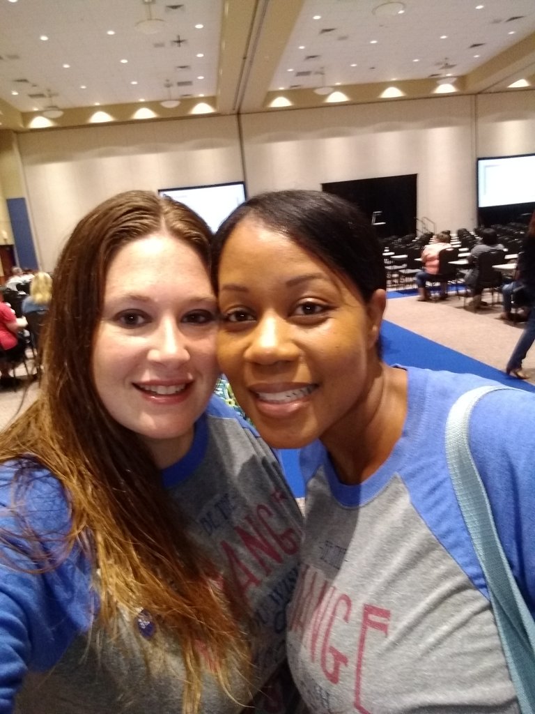 Saturday morning Paraprofessional training at the Berry Center! Look who we ran into!  <a href="/BerryCenter/">Berry Center</a> <a href="/CyFairISD/">Cypress-Fairbanks ISD</a> <a href="/WarnerCFISD/">Warner Elementary</a> 
#parasbecomingteachers #BeTheChange