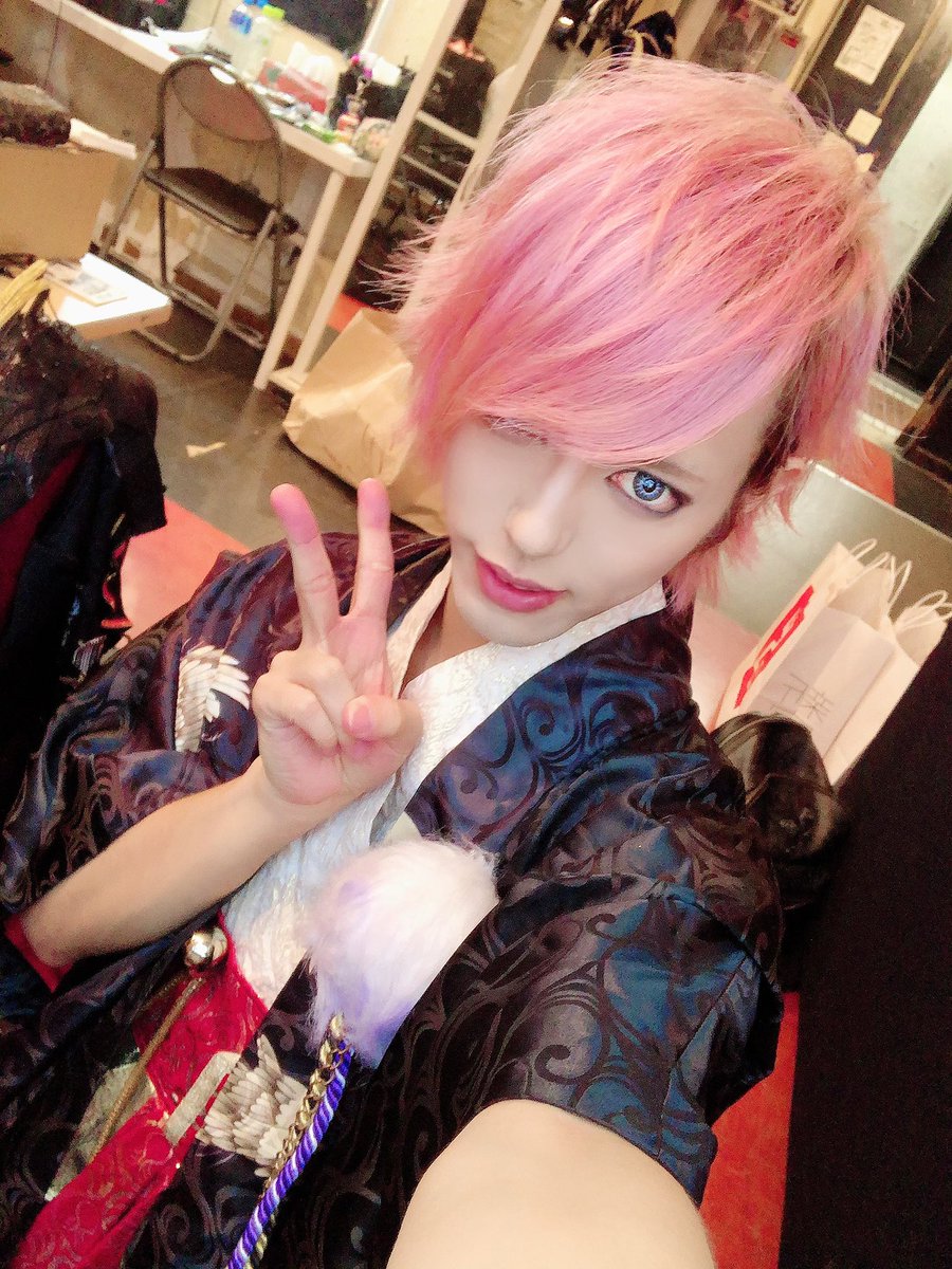 0153_daisuke's tweet photo. いしょうまちがえた https://t.co/h4ulZawO2Q