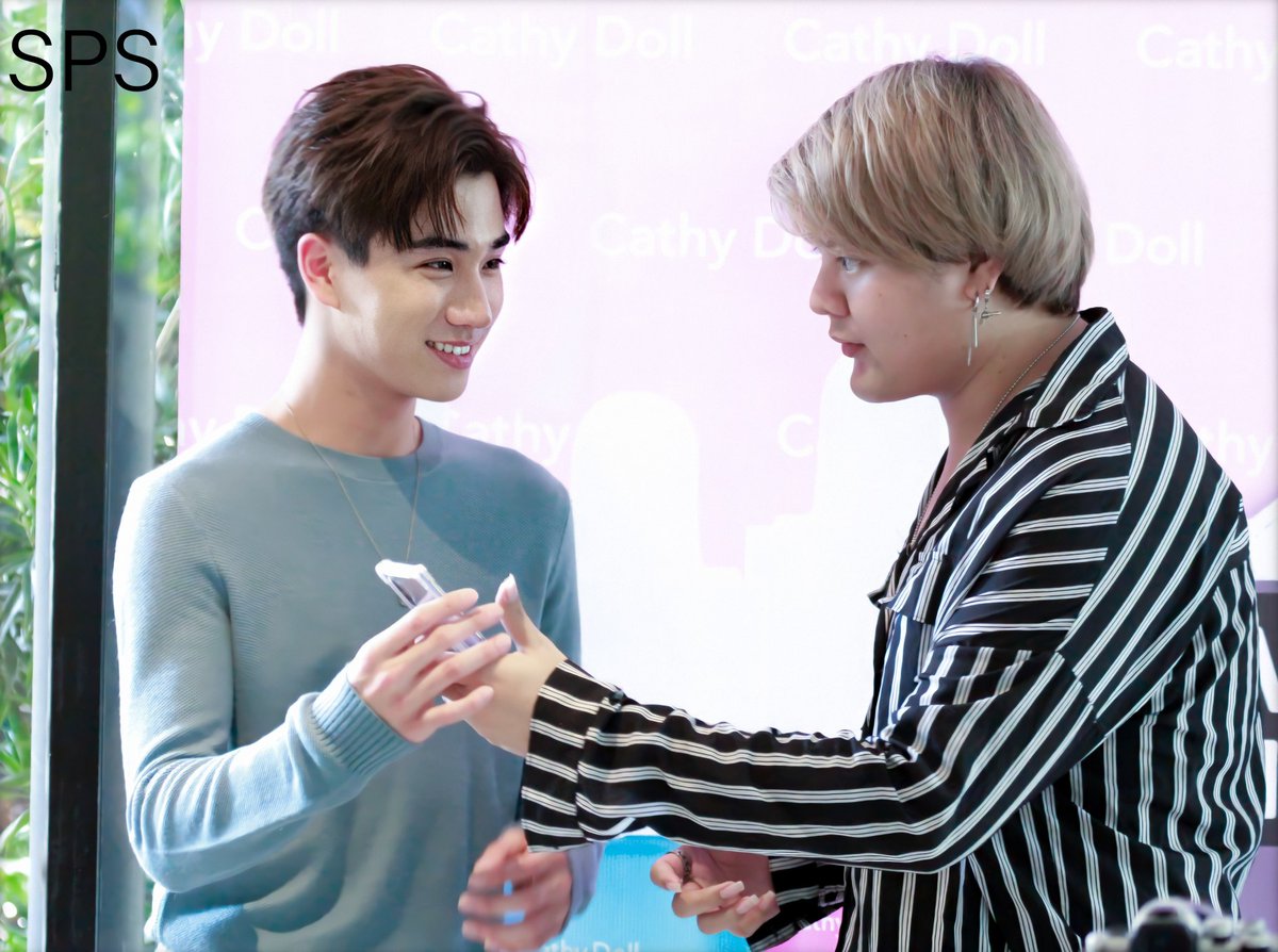 SavetogoForPS's tweet photo. ไม่แพ้หรอกฝุ่น แพ้คุณมากกว่า . 💓 @perthppe 
#รอยยิ้มชองชูครีม 
#พวกของเจื๋อ 
#CathyDollSerumxPerthPlan https://t.co/dhilA712DD