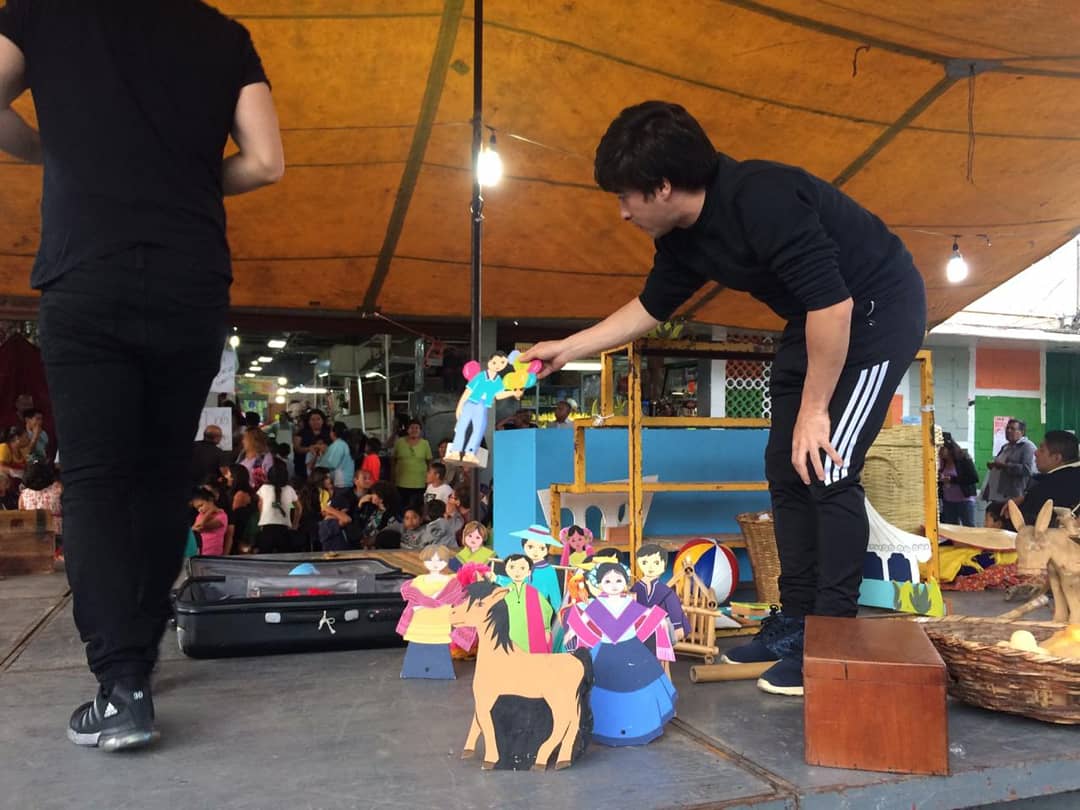 LTrueque's tweet photo. Preparando nuestra función LA PARÁBOLA DEL TRUEQUE de Juan José Arreola, en el Mercado San Juan de Aragón, de la Ciudad de México @LaCapillaTeatro @YoVoyAlTeatroMx @VamosAlTeatr0 @LocuraTeatral @CarteleradeT @CardumenTeatro @Noti_Teatro @CarteleraCM @micarteleramx @alasbutacas https://t.co/lQcj25NOg5