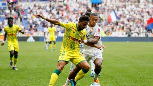 ⏱ FT | Lyon 0-1 Nantes

🙌 WE. HAVE. DONE. IT. We are temporarily the leaders of Ligue 1 after this away win against Lyon!

⚽️ S.Moutoussamy 🇨🇵 (58')

ℹ #OLFCN