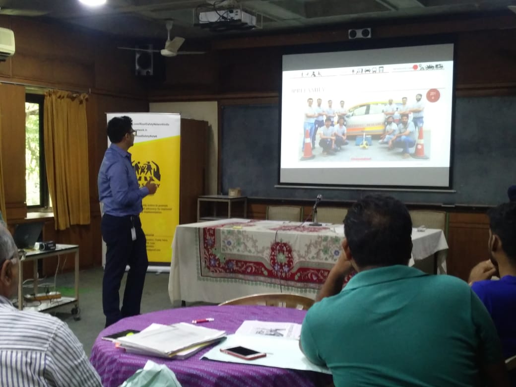 JPR_IND's tweet photo. Mr. Vaishnav Jethwa, JP Research, participated in a media workshop organised by Centre for Environment Education (CEE) in Ahmedabad on 23rd September 2019. Mr. Vaishnav gave a presentation on "Scientific crash investigations" to the attendees. https://t.co/G87gY2ABqs