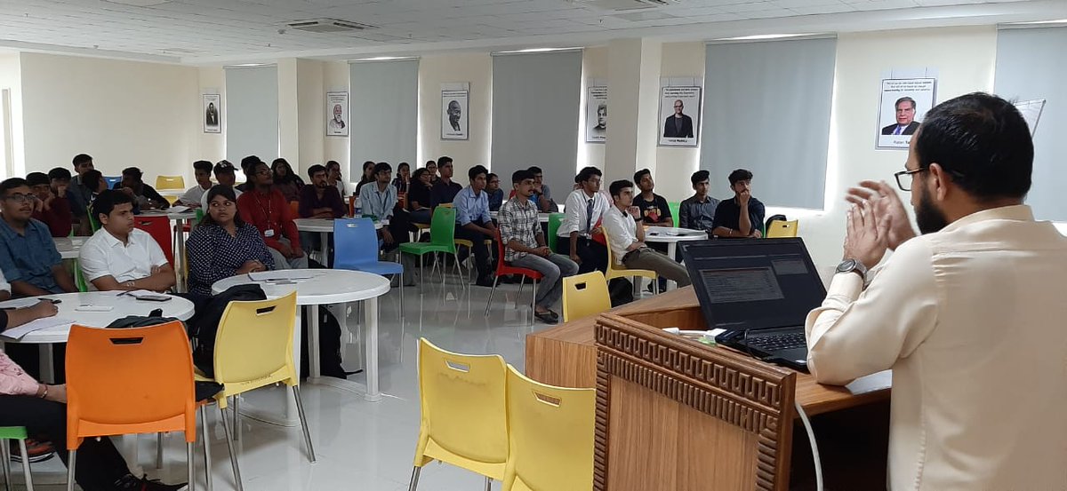 JPR_IND's tweet photo. On 5th September 2019, Mr. Muddassar Patel, JP Research gave a presentation on "Crash Data Collection and Data Analysis" to the first year students of the Data Science course of Symbiosis Skills and Open University (SSOU),Pune organized by Safety Research Foundation. https://t.co/1kvwE77nSH