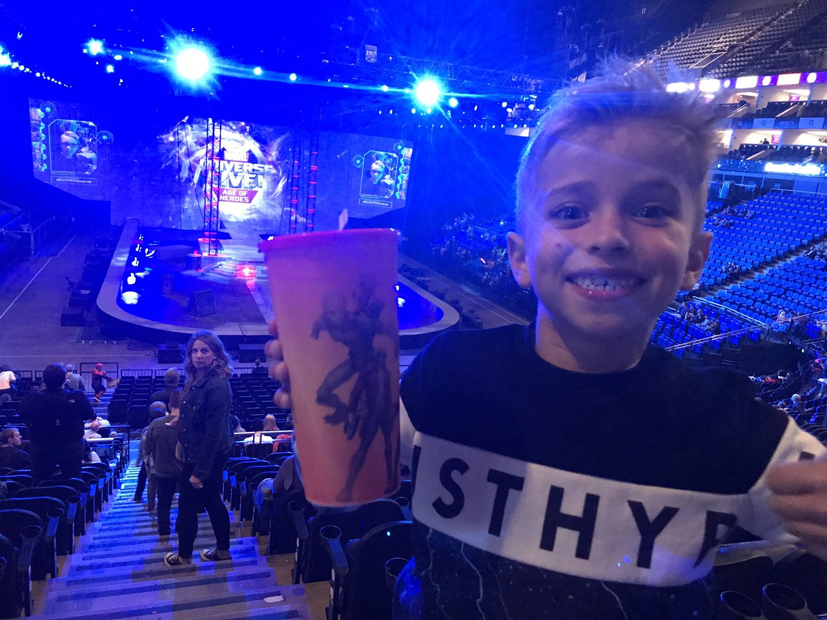 DecorusFitwear's tweet photo. Bring it on!  #marveluniverselive https://t.co/5aGoIi4jD7