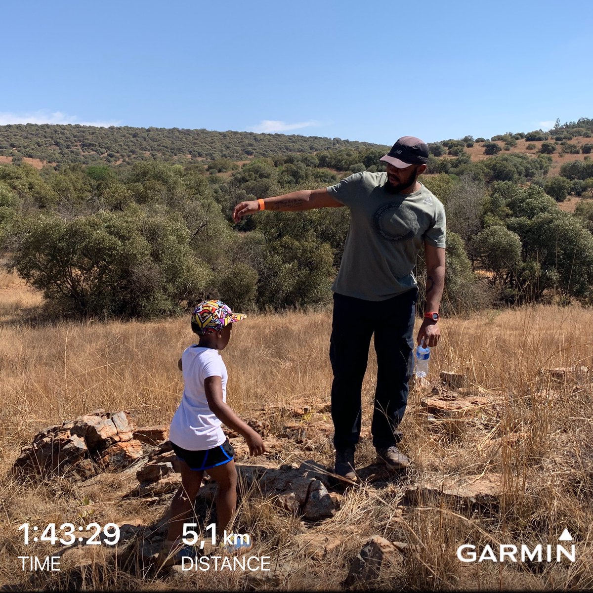 immortalthabang's tweet photo. The Champ did a 5km hike.
.
.
.
.
.
.
.
.
#hiking #fitdadnation #fitfamily #fatherhoodfriday #fatherhood #fatherdaughtertime #maisha #m https://t.co/ynhfcr1Y2q
