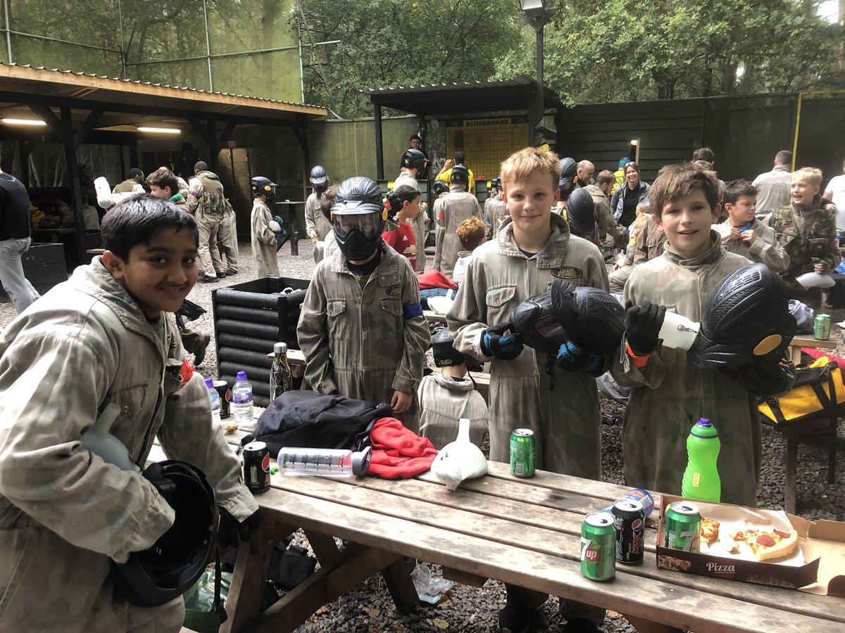 DaveniesDAS's tweet photo. A rare bit of down time between rounds of @paintballing paint-based warfare! #crackshot #engageinspirechallenge https://t.co/CsxkJiRfcC