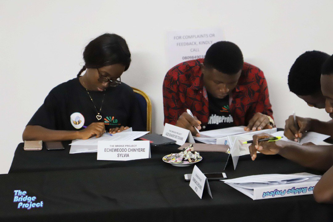 TheBridgeProje3's tweet photo. Participants taking lessons on how to push the productivity frontiers at the #BridgeProject training. @UNFPANigeria @GPforEducation @gavi https://t.co/v0LJu7Cd0f