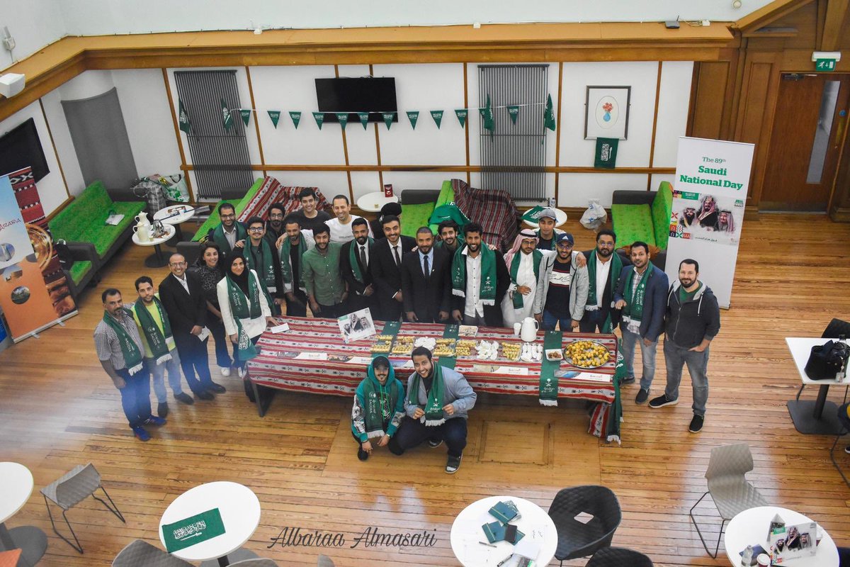 hullsscuk's tweet photo. بعض من صور احتفالية النادي باليوم الوطني الذي أقيم برحاب الجامعة في مدينة Hull https://t.co/tk9wh0wPA1