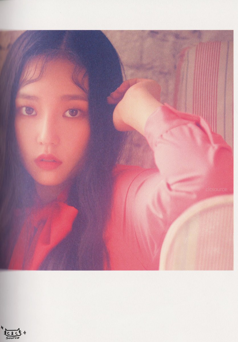 clcsource's tweet photo. [#CLC_SCANS] #YEEUN #예은 #씨엘씨 #FREESM https://t.co/xuKJkNLiIv