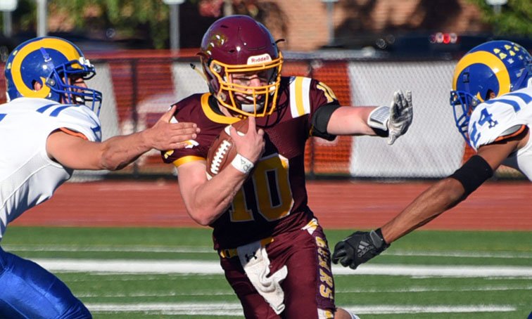 CollinsvillePrs's tweet photo. Rockville outlasts Granby/Canton in double OT, 14-7, in Pequot clash https://t.co/CWwkc97Xcb #cthsfb @Cantonwarriors @GMHSFootball860 @GranbySports https://t.co/PgQS7KZfVB