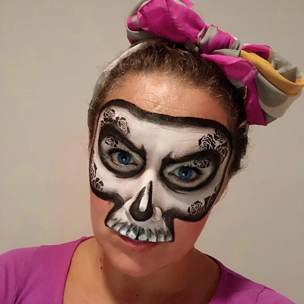 facepaintcom's tweet photo. Simple Rose Skull Face Paint Design by Marina
https://t.co/hpZsc7hOSK
#facepaintcom #facepaint https://t.co/534OYQ6S0P