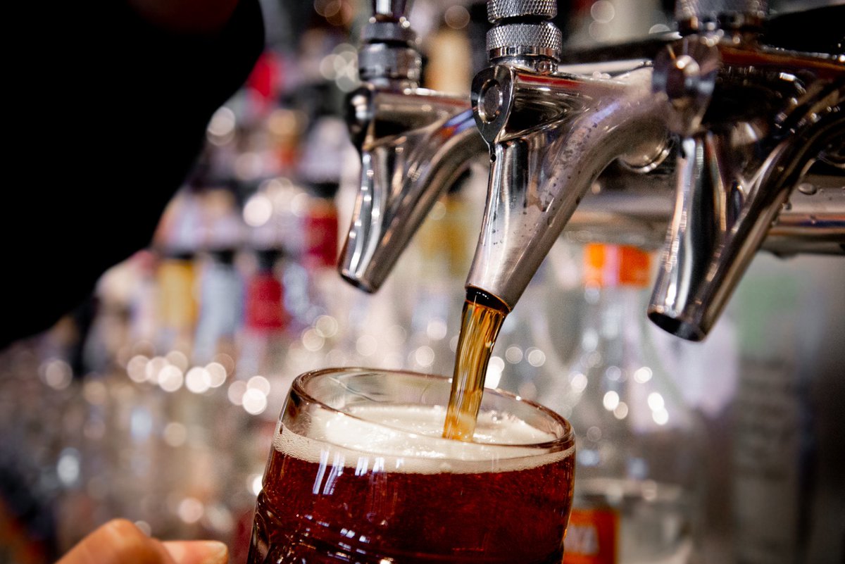 CornerPubBoston's tweet photo. Join us for National Drink Beer Day on Sept 28th and try one of our many craft brews! ... https://t.co/kyj9W2Az2q