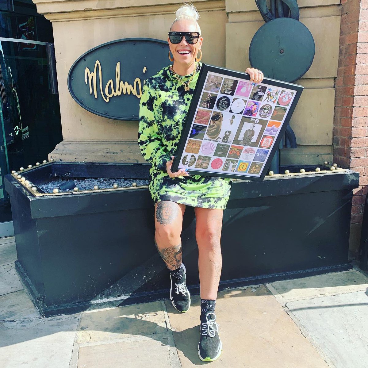 samdivine's tweet image. 𝘓𝘰𝘰𝘬 𝘋𝘢𝘥 𝘐 𝘮𝘢𝘥𝘦 𝘪𝘵 𝘰𝘯𝘵𝘰 𝘵𝘩𝘦 𝘌𝘴𝘴𝘦𝘯𝘵𝘪𝘢𝘭 𝘔𝘪𝘹 🤩 𝘔𝘈𝘚𝘚𝘐𝘝𝘌 𝘭𝘰𝘷𝘦 𝘵𝘰 𝘦𝘷𝘦𝘳𝘺𝘰𝘯𝘦 𝘸𝘩𝘰’𝘴 𝘤𝘢𝘭𝘭𝘦𝘥 , 𝘍𝘢𝘤𝘦𝘛𝘪𝘮𝘦𝘥 , 𝘋𝘔’𝘥, 𝘞𝘩𝘢𝘵𝘴𝘈𝘱𝘱’𝘥 𝘰𝘳 𝘭𝘦𝘧𝘵 𝘢 𝘤𝘰𝘮𝘮𝘦𝘯𝘵!! 𝘍𝘦𝘦𝘭𝘪𝘯𝘨 𝘵𝘩𝘦 𝘭𝘰𝘷𝘦 🥰