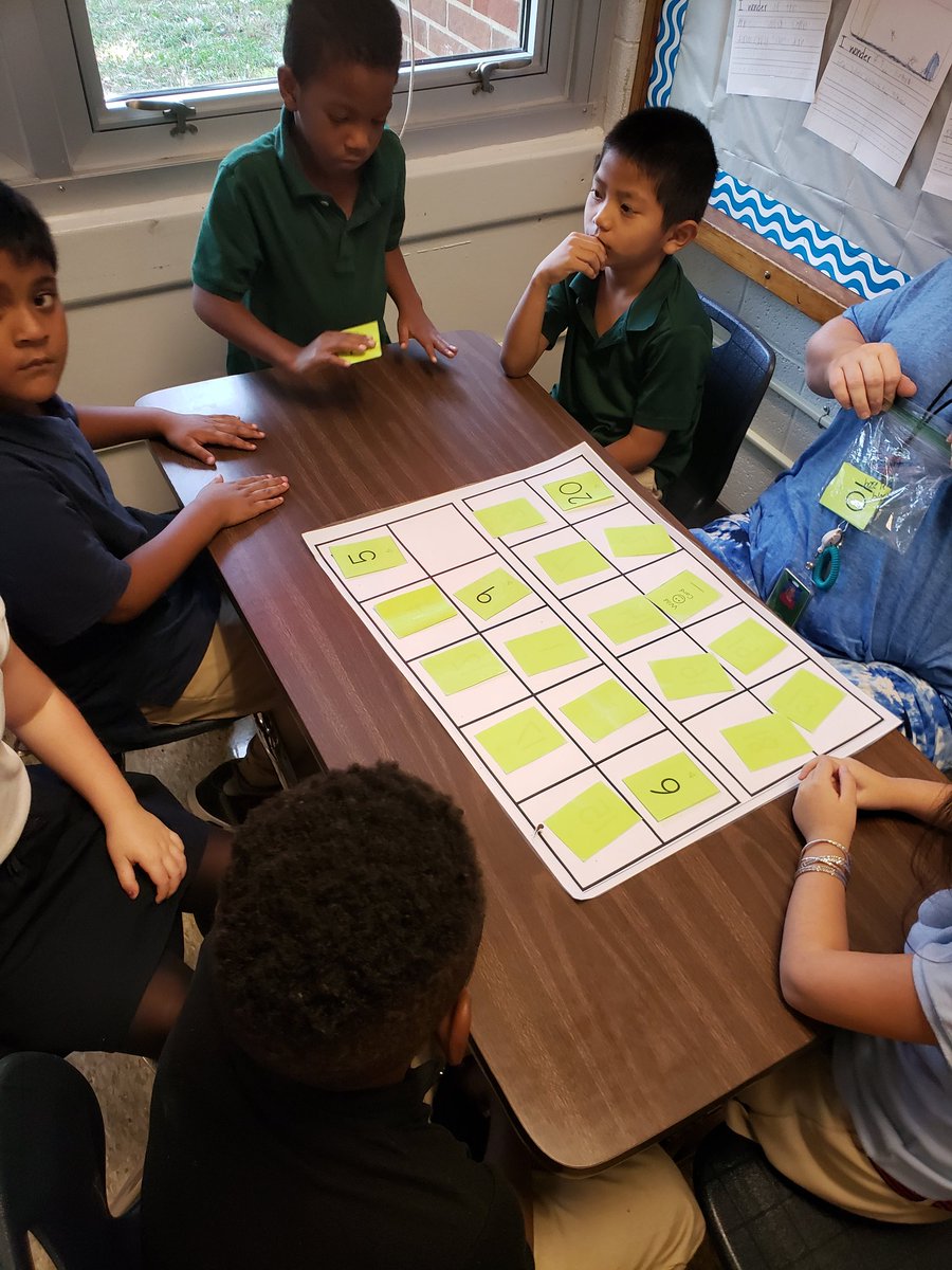 FirstKenwood's tweet photo. Math workshop and explaining our strategies in room 7. https://t.co/08ZULcydZa
