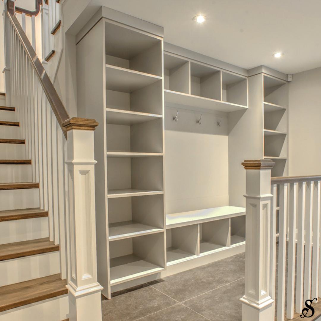 HomesSilverado's tweet photo. Are you a big family with young children? Built-ins make all the difference. They not only allow plenty of stylish storage but you ensure that there is no risk of falling shelves! #shelving #homestorage #torontohomedesigns #torontocustomhome #luxuryhomes #luxurydeveloper https://t.co/DpAZgnQJC8
