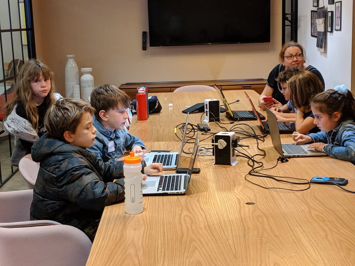 CDShoredtich's tweet photo. Coding minds are the best minds - and @ThinkRiseLDN are the best for providing such an awesome venue to make it all possible. https://t.co/nFb52DrNO0