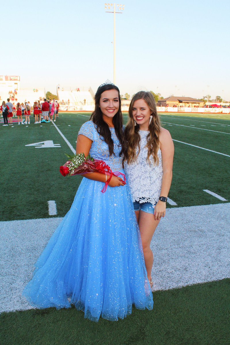 court hill tweet media