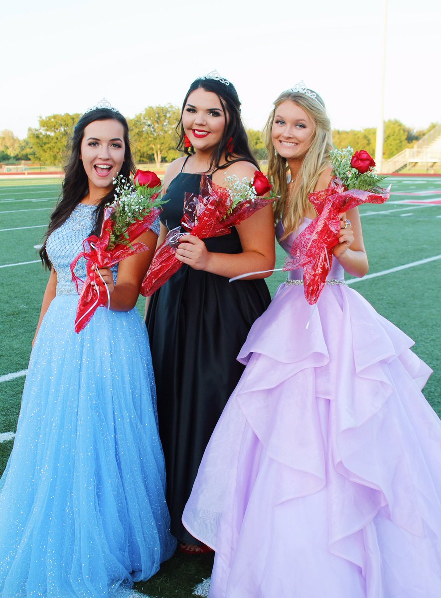 court hill tweet media