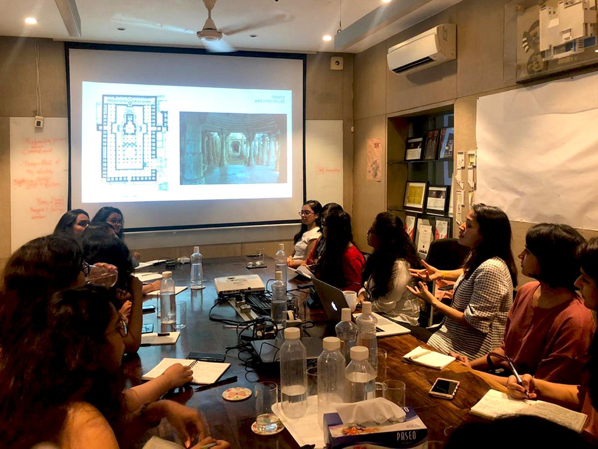 studiolotus_in's tweet photo. #LifeatStudioLotus

Design Principal @PankhuriGoel conducting a student workshop at CEPT University, where she explained spatial planning principles through a series of immersive project case studies.

#StudioLotusIndia #ArchitectureStudent #IndianArchitects https://t.co/zvUH15bpww