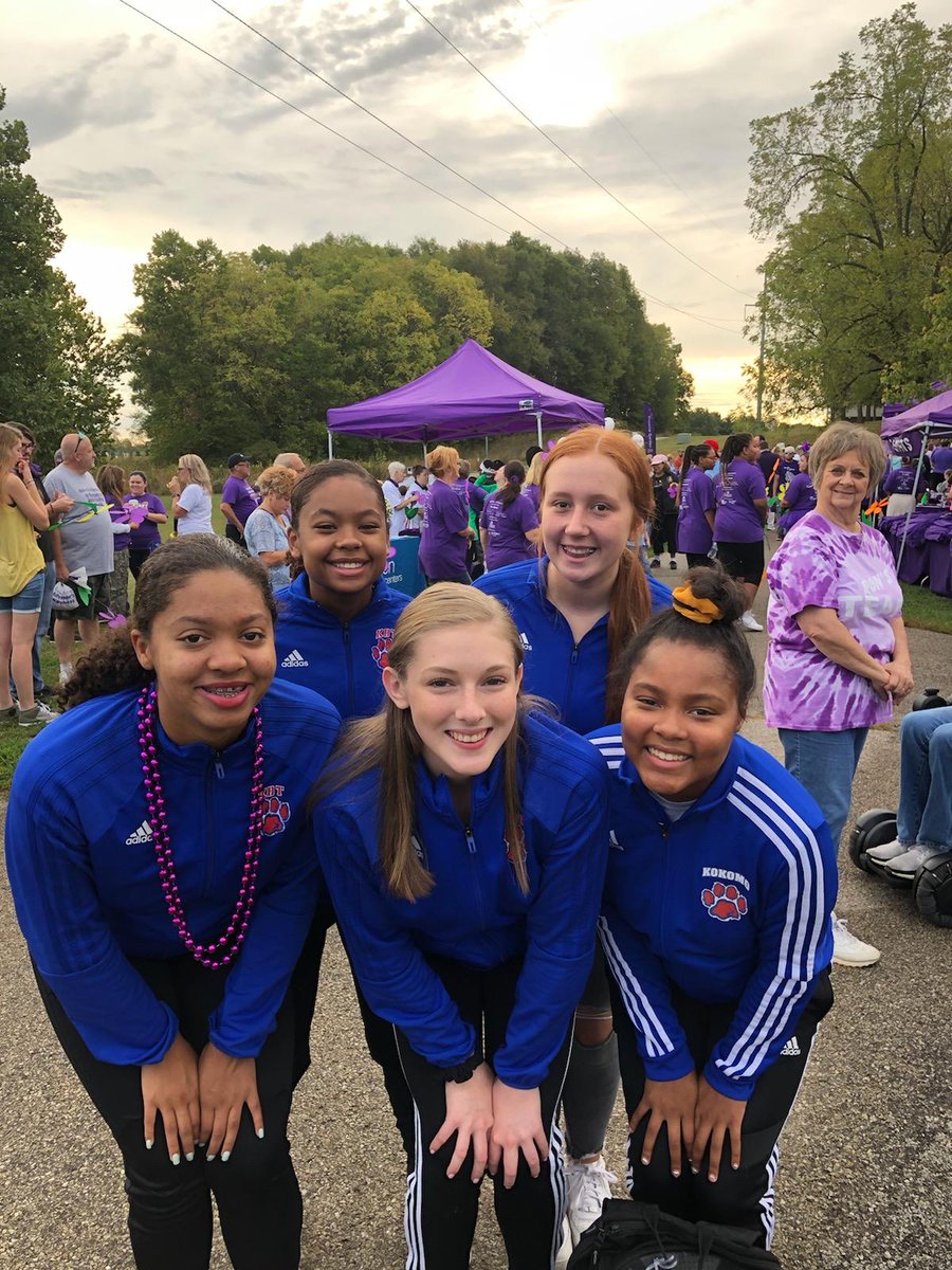 From cheering on our football team to a win last night to cheering on the runners/walkers at the Alzheimer's Walk this morning! 🐾 #LegacyMatters #WeAreTheKats #WalkToEndAlzheimers