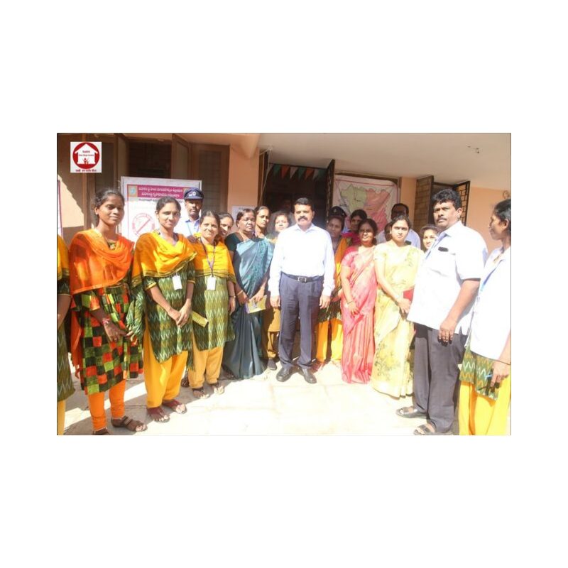 Sakhi_Center's tweet photo. Hon' ble District Collector Dr.M.V.Reddy garu visited the Sakhi- One Stop Centre, Medchal-Malkajgiri on 27.09.19 and released the posters. Also interacted with OSC staff. Given valuable suggestions for more effective work. Thank you so much Sir for your visit. https://t.co/Ull5BH3Grf