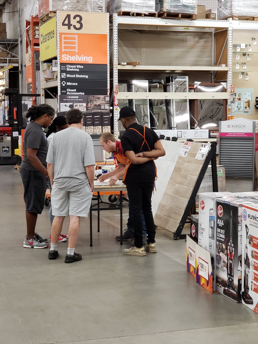 SteveLarkinTHD's tweet image. Greg and Chris retaining some customer traffic with an installing wall tile clinic in ellicott city! #DIYworkshop @RoysterShawn @EmgeJim @lovespring1996 @MarlyMarl1977