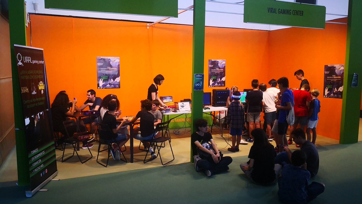 ViralGamingCent's tweet photo. Seguimos en RETROBADAJOZ.
Ven a conocernos
#viralgamingcenter #gamers #badajoz #gaming #videojuegos #bar #cafe #retrobadajoz #ifeba https://t.co/9B3LfcVPrK