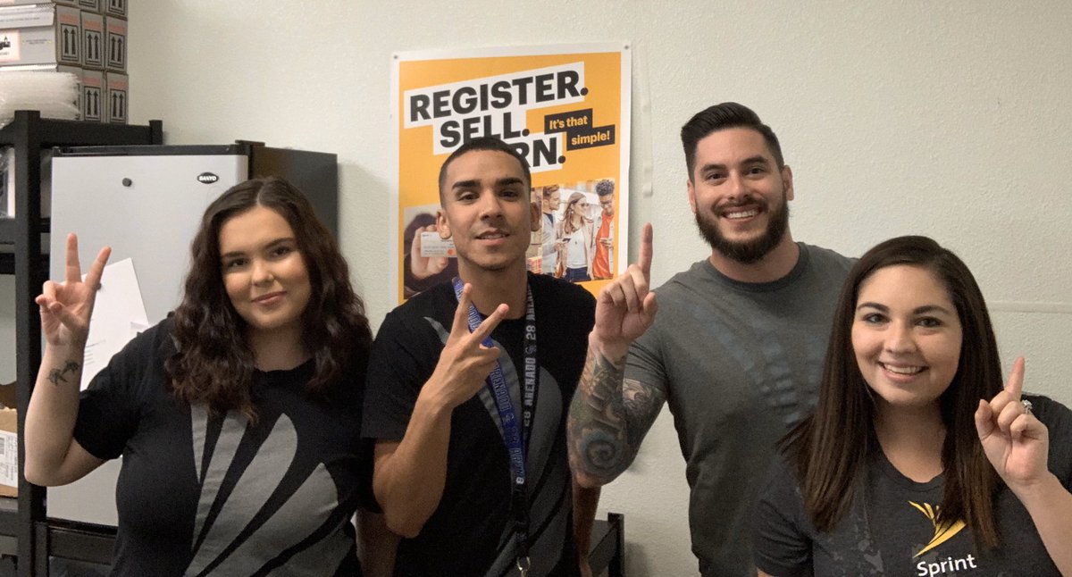 Arvada squad pumped to get free iPads and 50% off apple watches into all of their customers hands today! <a href="/Jacoblb629/">Jacob Baca</a> <a href="/david_lopez702/">David Lopez</a> <a href="/davidlee1204/">David</a> @JamesLeeWC <a href="/Anthonyf0424/">Anthony Farinola</a> #weareNW #sssod #ssw #verity #sprint #accountexecutive #AElife
