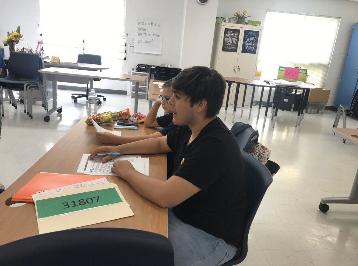 FTC13108's tweet image. Today we not only had the team volunteer but also some of our parents! Together #WeAreFIRST #volunteer #FLL @FIRSTRGV