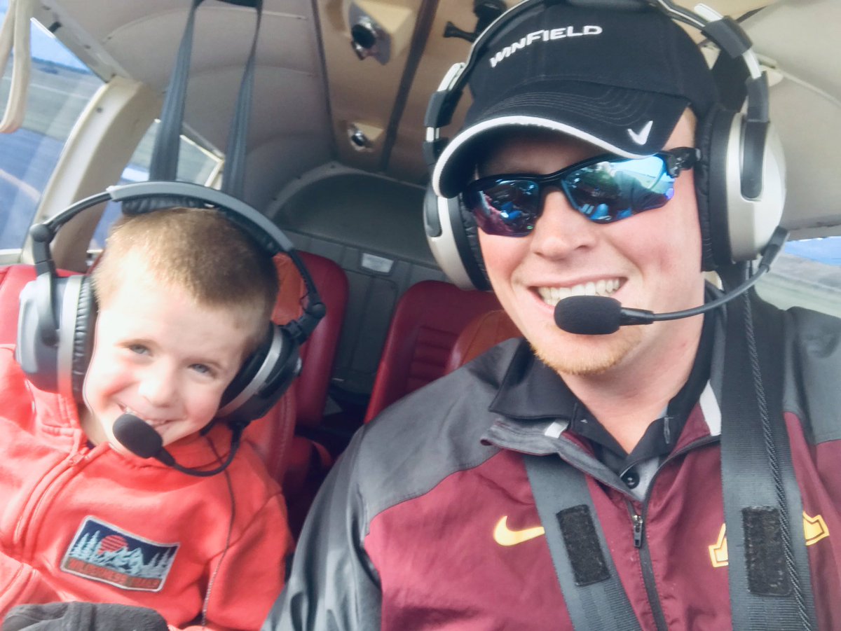 aerroTpalm's tweet photo. A little #FlyInSaturday in Bismarck ND. Let’s see who in the #PilotsofTwitter world are out #flying today?! #Getoutandfly #BlueSkys #pilotlife #fathersontime #Pilot #Cherokee6 @GarminAviation @ForeFlight @Sportys @piperaircraft @AOPA @EAA https://t.co/QF1b7ekbQj
