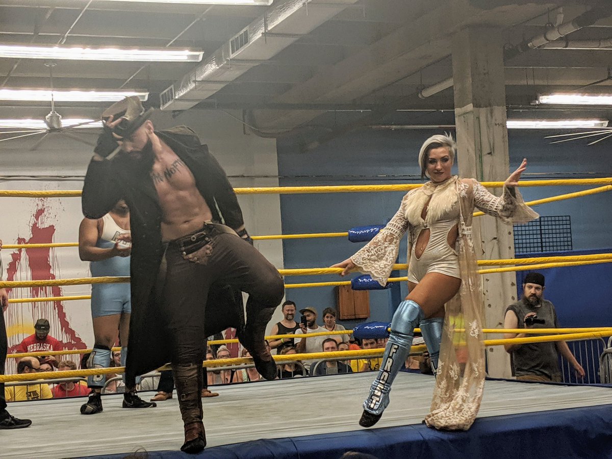 HeelWillMahoney's tweet image. Things just got #PrettyProper at @dcbrau with the return of  @RealSavageGent to action with @RealLadyFrost at @PrimeTimePW&apos;s #EmbassyRow!
