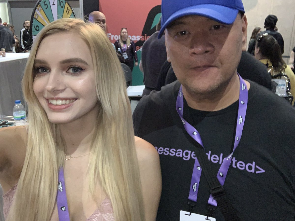 defunctus's tweet image. #TwitchCon2019 @novaruu_