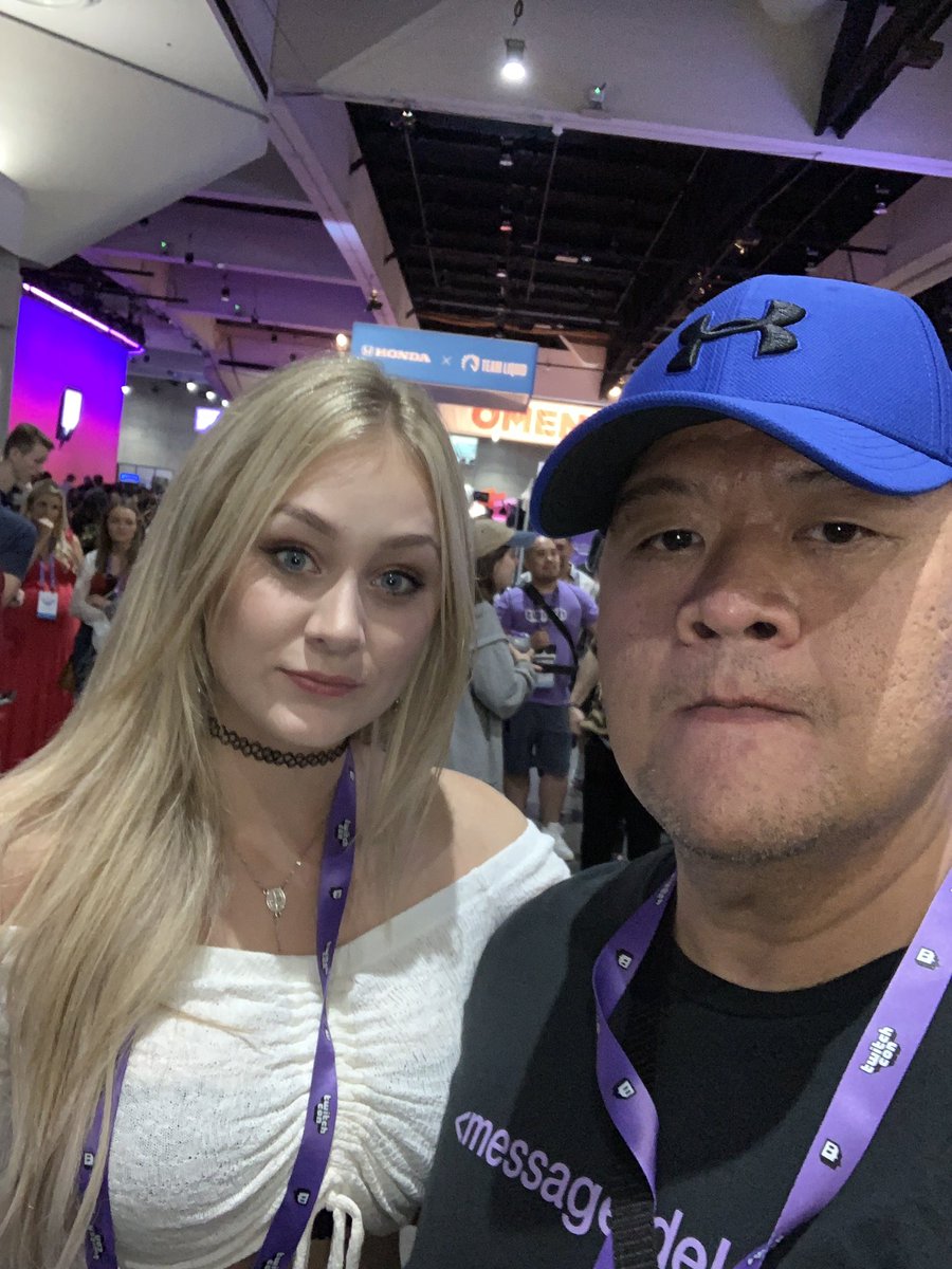 defunctus's tweet image. #TwitchCon2019