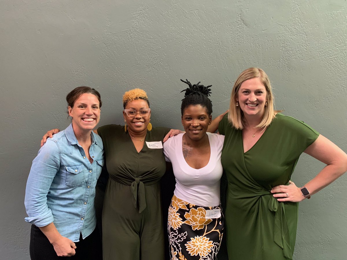 DigiBridgeUS's tweet photo. Our very own @ammsharpe moderated a panel at @Empower_Con on empowering girls! #STEMinist #STEMGirls https://t.co/3juW4vJULA