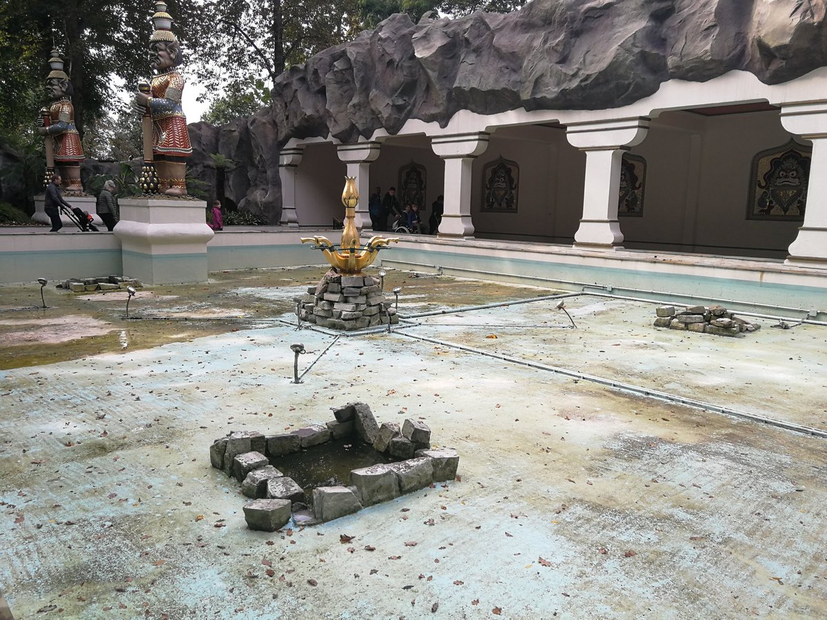 teamnoodstop's tweet photo. Gaat goed hier. #9pluservaring #Efteling https://t.co/aQ5qFgA4c1