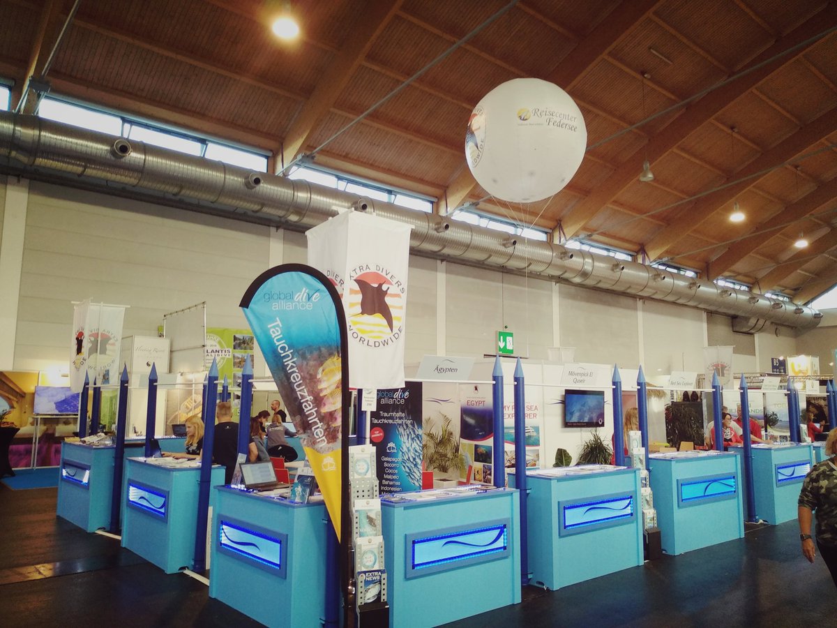 itsJulian23's tweet photo. Having a great time at the #interDive trade fair ๐คฉ Already sent many people to Kenya, for amazing diving and land safari adventures in paradise ๐ฆ๐๐๐ฆ๐ฐ๐ช https://t.co/5e6KjMUCTS