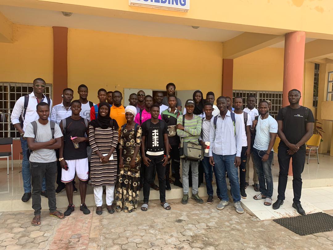 dsc_utg's tweet photo. The launching of @dsc_utg was a success.
Today we had our INFO SESSION led by @JaitehOusainou 

The core team was introduced

He talked about the aims and objectives of the club.
We've great activities planned.

It's a new Era
#dsc_utg 
We've the courage to care,solve and share. https://t.co/y1VJ6sMzmU