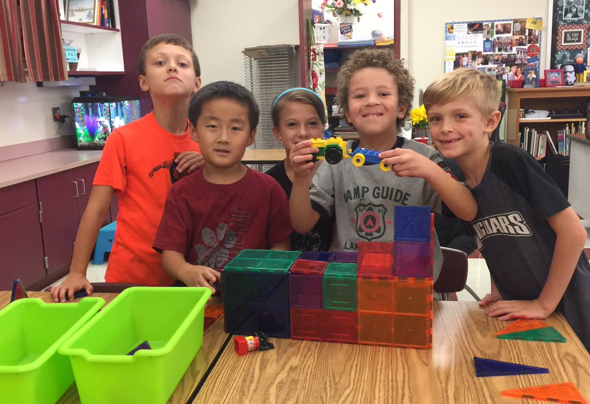 The creativity doesn’t stop after their project is done. Building together with things from the Creation Station. Awesome teamwork!#GVFeeling