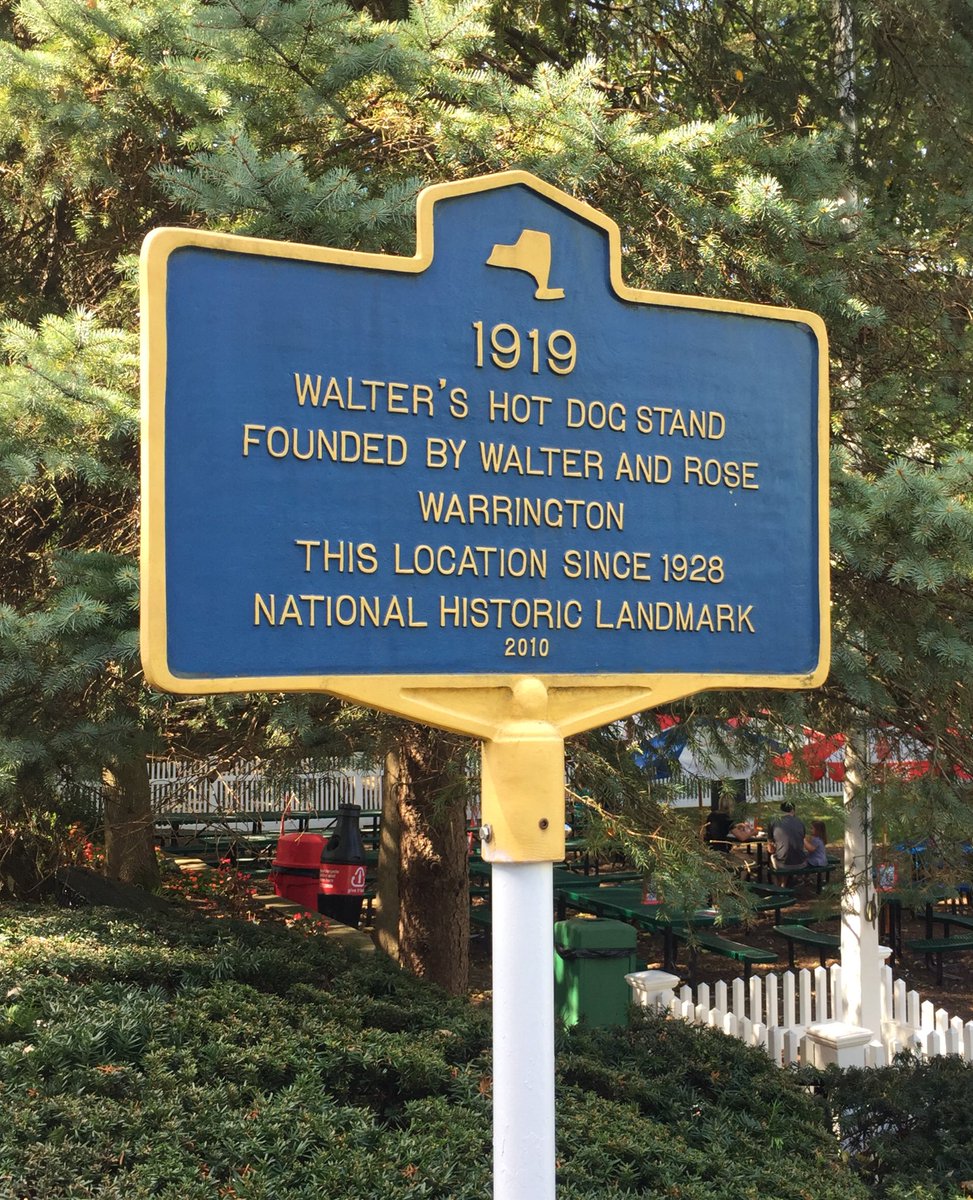 JAStokesNJ's tweet photo. Great lunch at #WaltersHotdogs in Mamaroneck NY - a beautiful day https://t.co/OvgSTrd15s