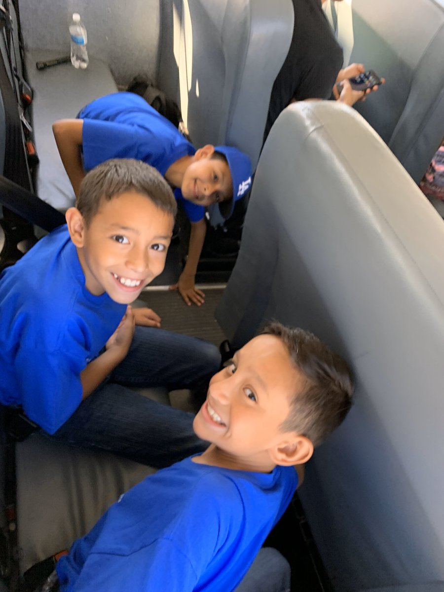 fmeeagles's tweet image. Our FME scientists are off to the Weather Challenge. #Stratostar0339 payload is set for launch. ENN staff is ready to broadcast. 🦅🦅🦅 #9Challenge @ClintISD @MonicaKTSM  @KTSMtv @Ryanlandia @ElianneGray #FMEpride #WeAreClintISD
