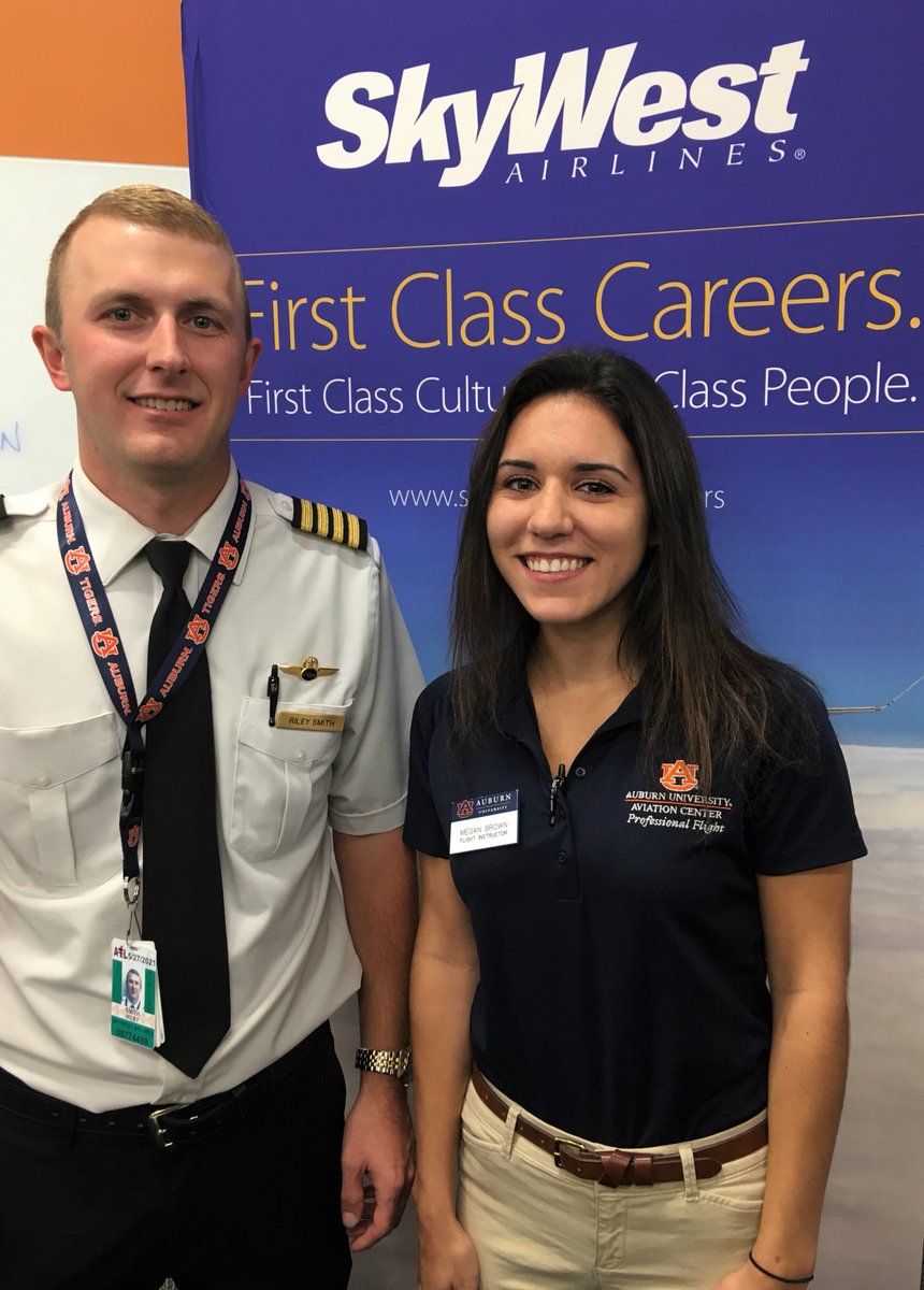 SkyWestJobs's tweet photo. We enjoyed meeting all the future aviation professionals at @AUAC1942's career fair! The SkyWest booth was busy with lots of great discussions about final interviews &amp; ground school seniority awaiting those who complete our Pilot Pathway Program!

More: https://t.co/Vv74CvBw3W https://t.co/g6fMCMHMK4