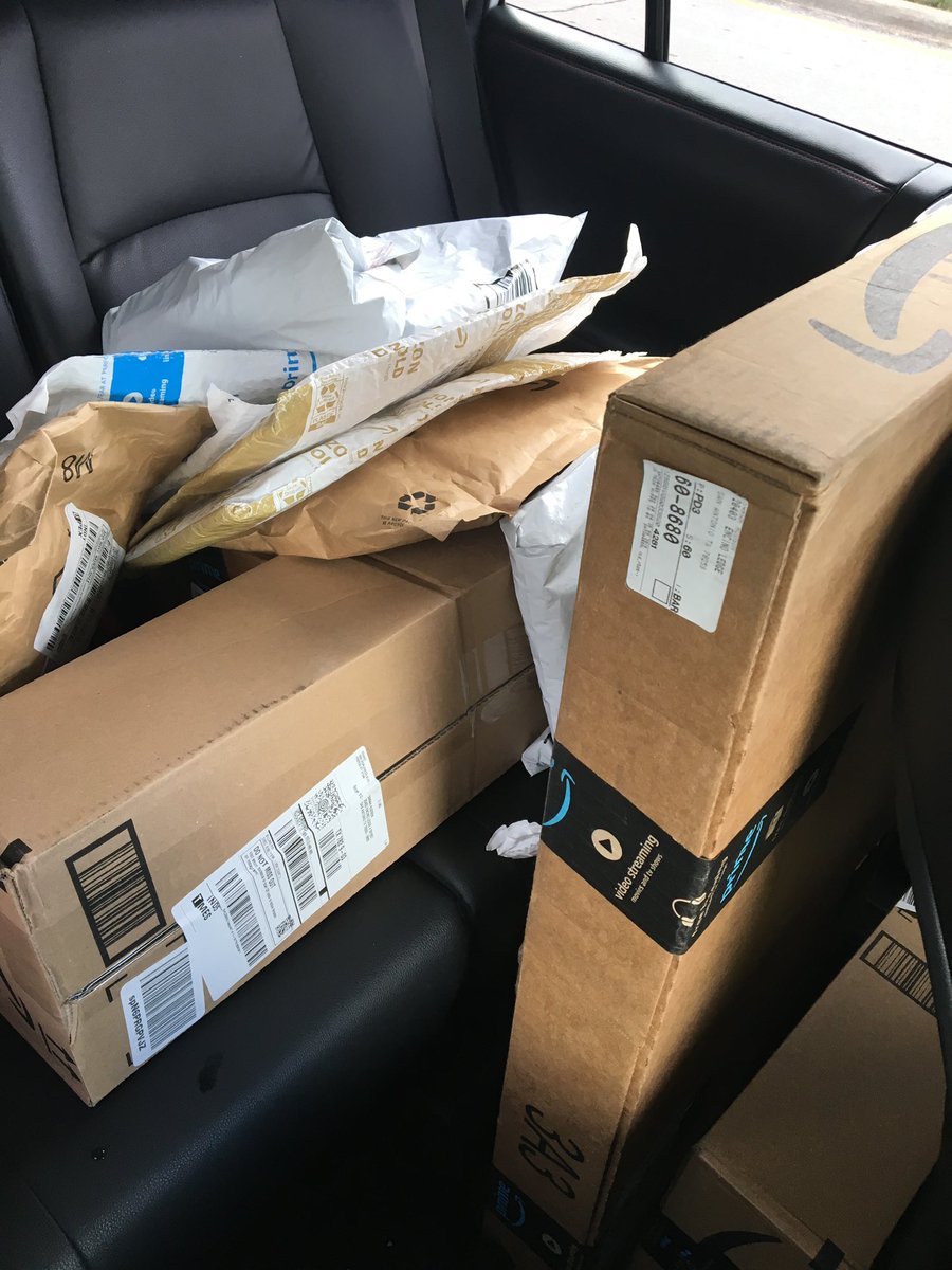 alwaysasarah's tweet photo. I broke both of my arms this week but not my #Amazon spirit. #allthesupplies https://t.co/ssXN3SQCpu