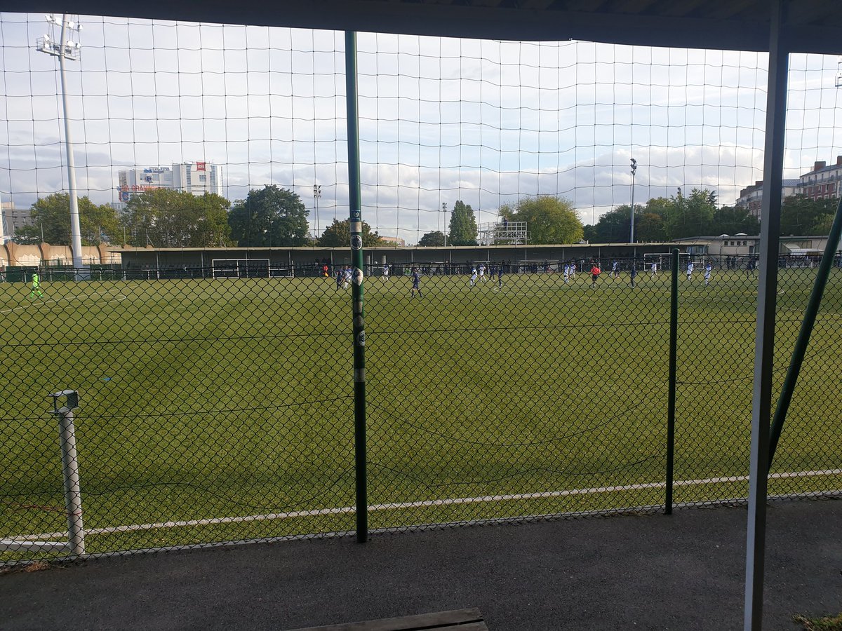 Ilyesramdani1's tweet photo. De retour dans la cage de Déjerine pour un match de #19Nat entre le @ParisFC et l'@estac_officiel. (J'aime bien cette équipe du PFC) https://t.co/iE1EK65ayv