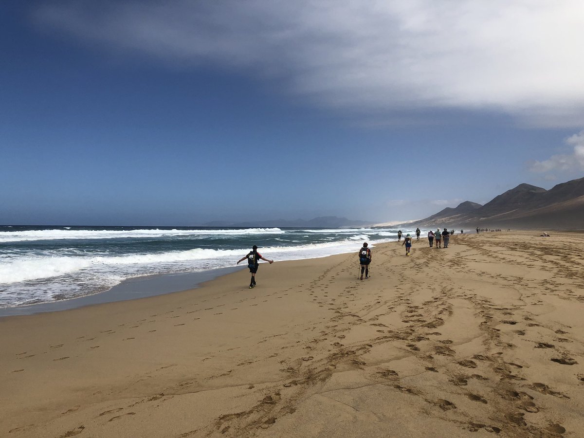 garbett_jessica's tweet photo. Some of the amazing views we got on @HalfMDS was so great seeing remote parts Fuerteventura and made a challenging race feel achievable @UKRunChat #running #run #halfmds https://t.co/0e2nsIwpVH