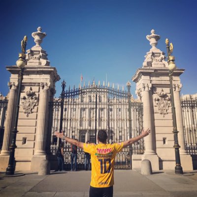 FREUS19's tweet image. El mayor atraco de la historia fue aquí y después en el BBVA. 🇪🇸🐯💛💙
#NuevaFotoDePerfil