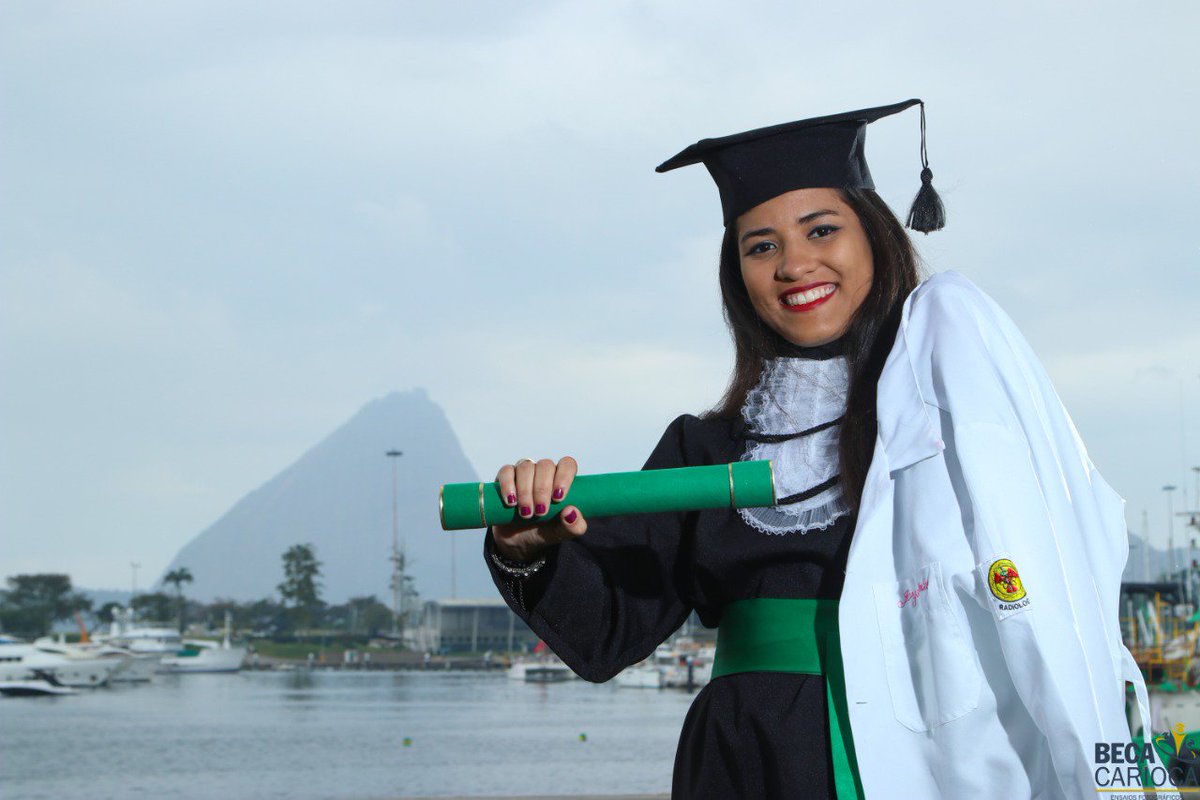 joyceke72542886's tweet photo. Porque dele e por ele, e para ele, são todas as coisas.
Romanos 11:36
#Formeiiiii 😍🎓 #NadaétãoNossoQuantoOsNossosSonhos ☢️❤
#ObrigadaSenhor 🙏😢 https://t.co/NsywclnyIR