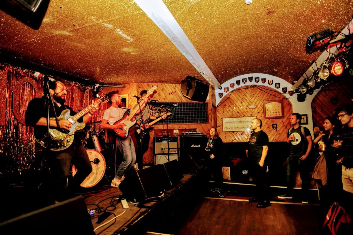 bsmrocks's tweet photo. The fun continues this afternoon with the awesome @lucindalvngstn and @DefeatGreat β‘οΈβ‘οΈ #BDO19 #BDO #BSMRocks #Hackney https://t.co/QHWpG6JsgU