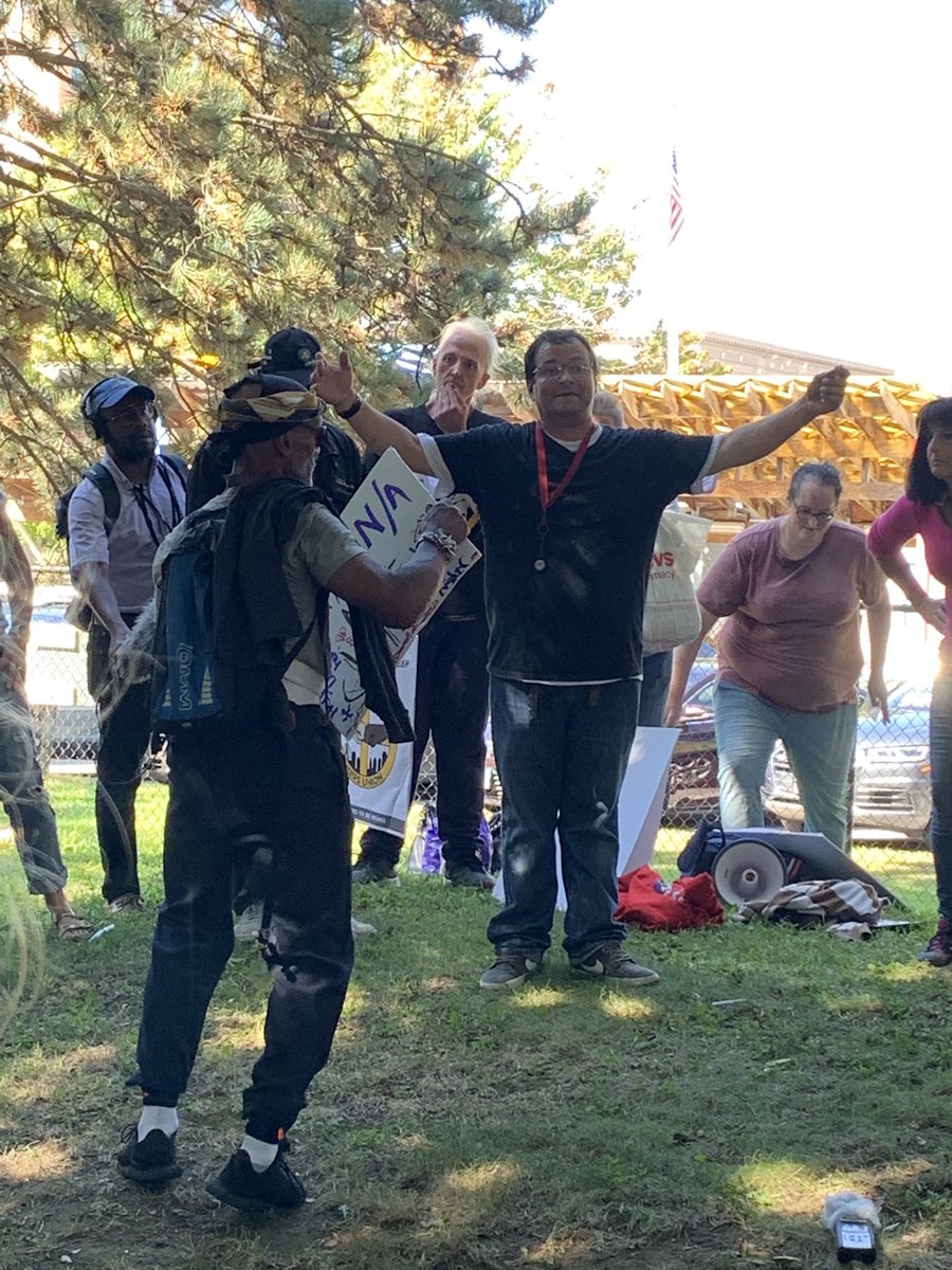 Classymscassie's tweet photo. We’ve skipped ahead to our speakers from @BOSUsersUnion 

First up, Ralph. 

End #OperationCleanSweep

https://t.co/47vbUbXnCD https://t.co/0kGd9qqaIu